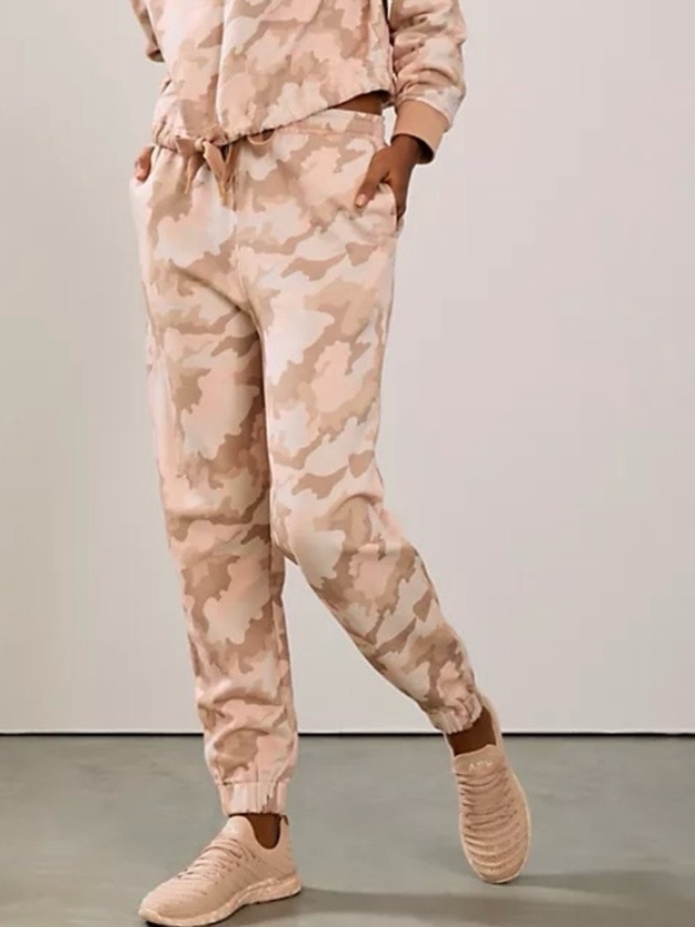 The Upside Pearl Camo Major Track Joggers Large NWT